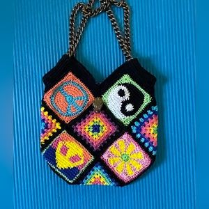 Kurt Geiger crochet bag like new
